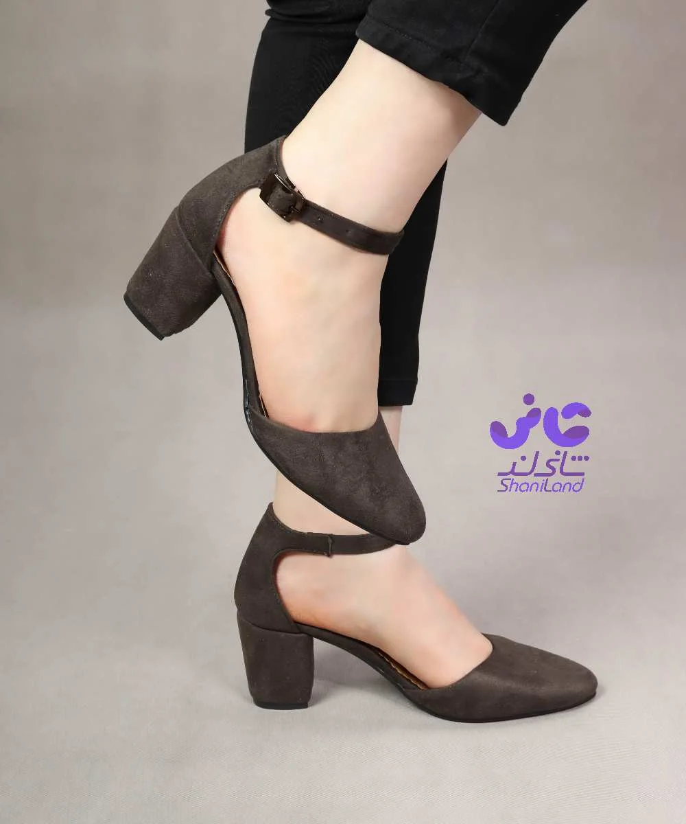 کفش پاشنه دار جلو بسته  کد 2585