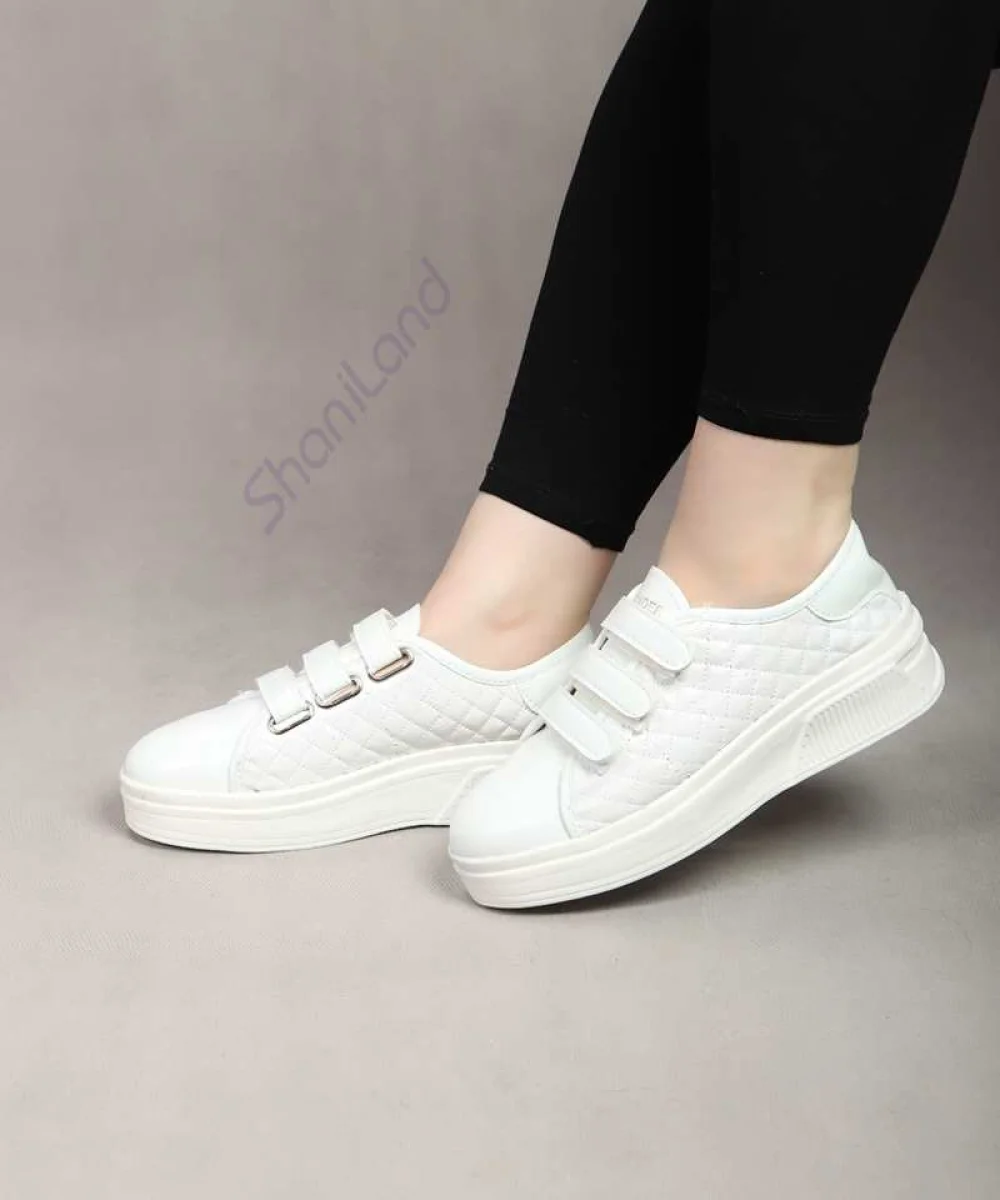 کتونی 3 چسبی طرح شنل کد 24139