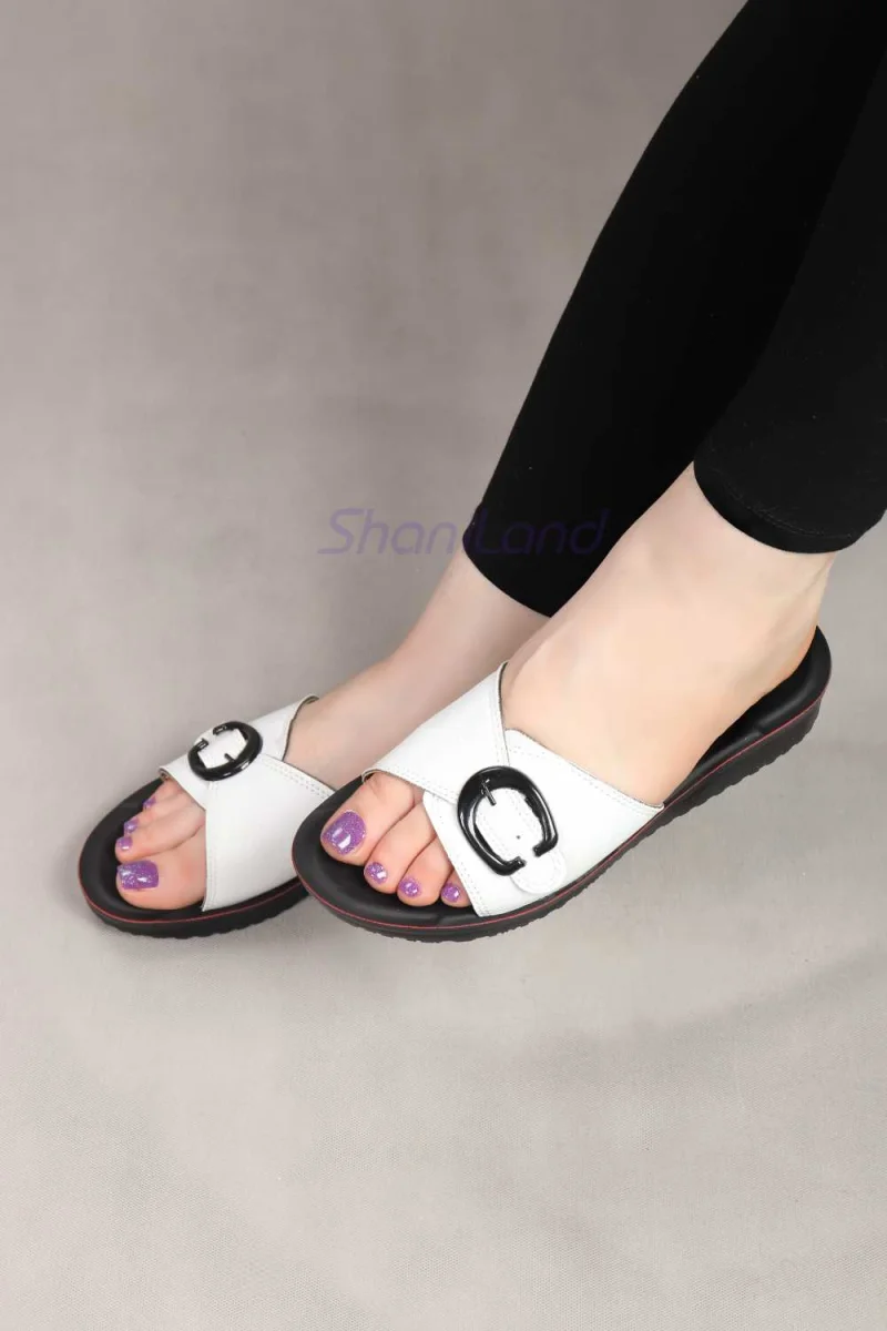 صندل طبی روفرشی سگک دار کد 26420