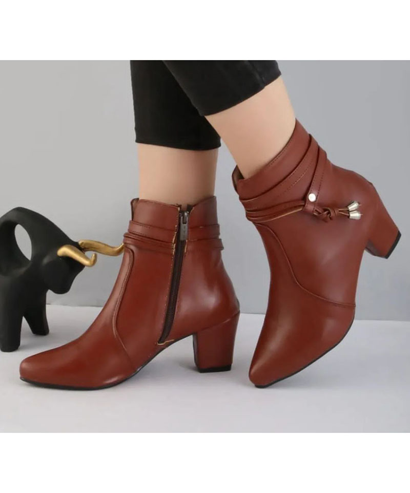 نیم بوت زنانه پاشنه دار کد 2158